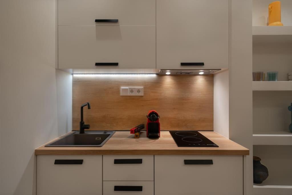 Heart Of Monastiraki Apartment Athens Ngoại thất bức ảnh